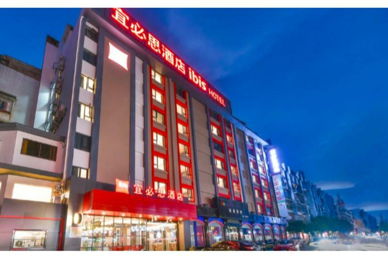 Ibis Hotel Guilin Railway Station Exterior photo